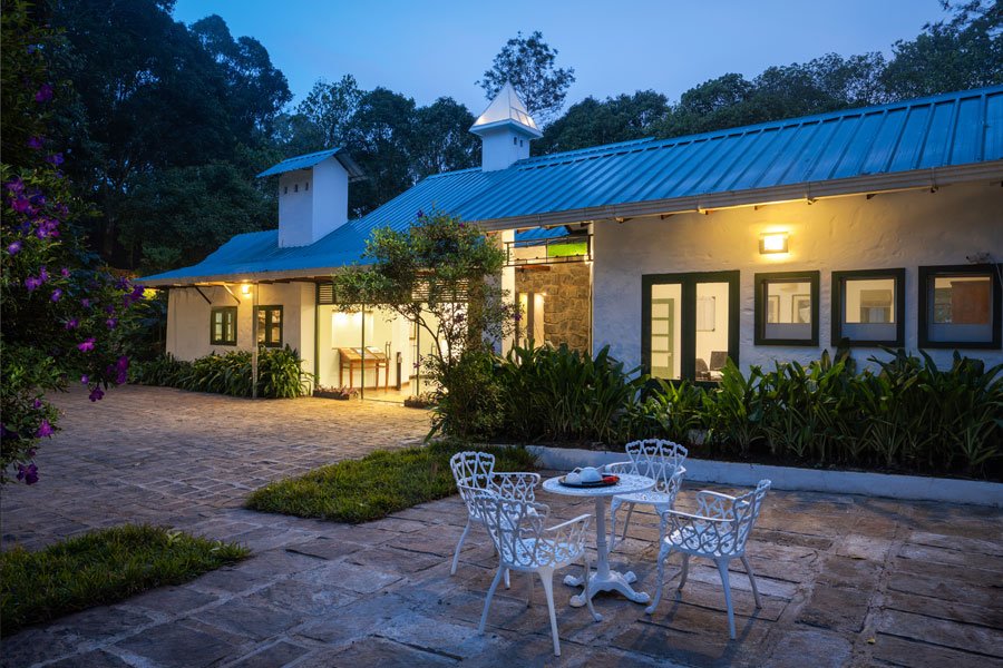 Reen Resorts